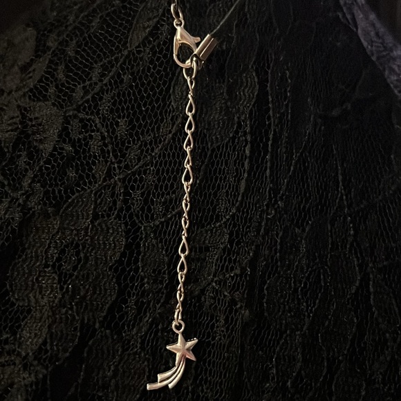 NWT Windblown Pendant Necklace - Picture 8 of 9